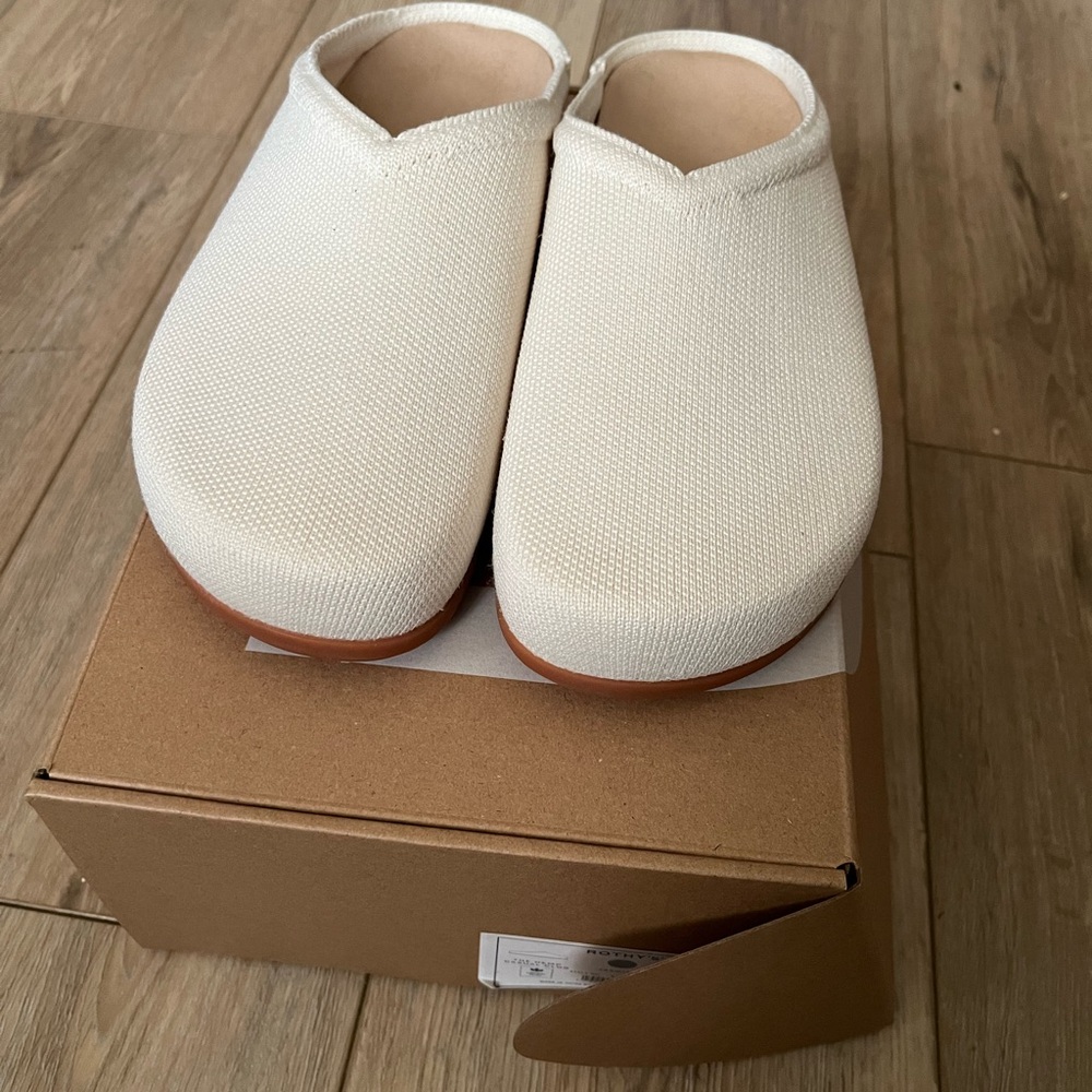 ROTHY’S Causal Clog in Jasmine